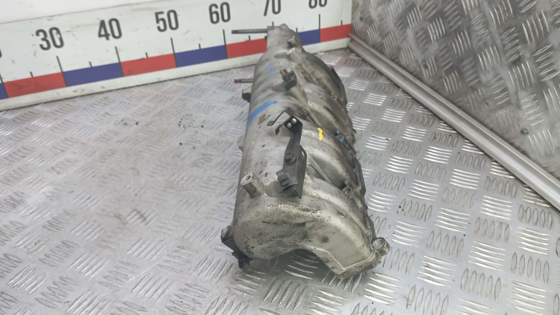 Коллектор впускной