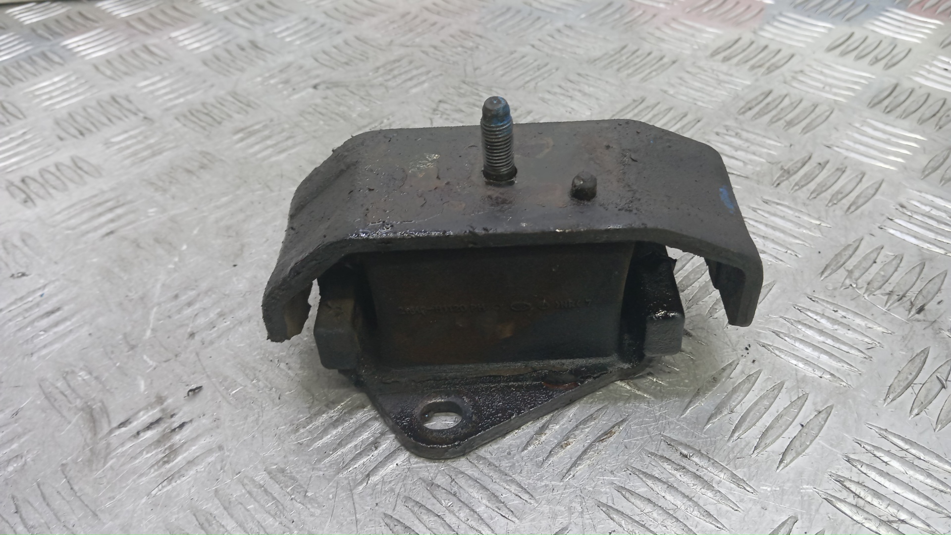 Опора двигателя