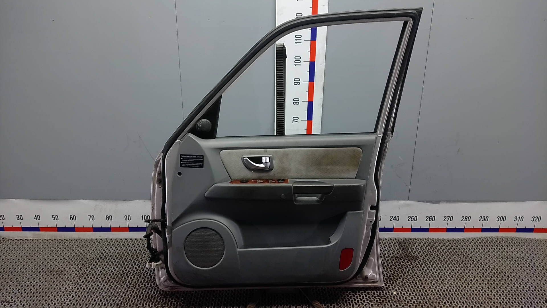 Дверь передняя правая