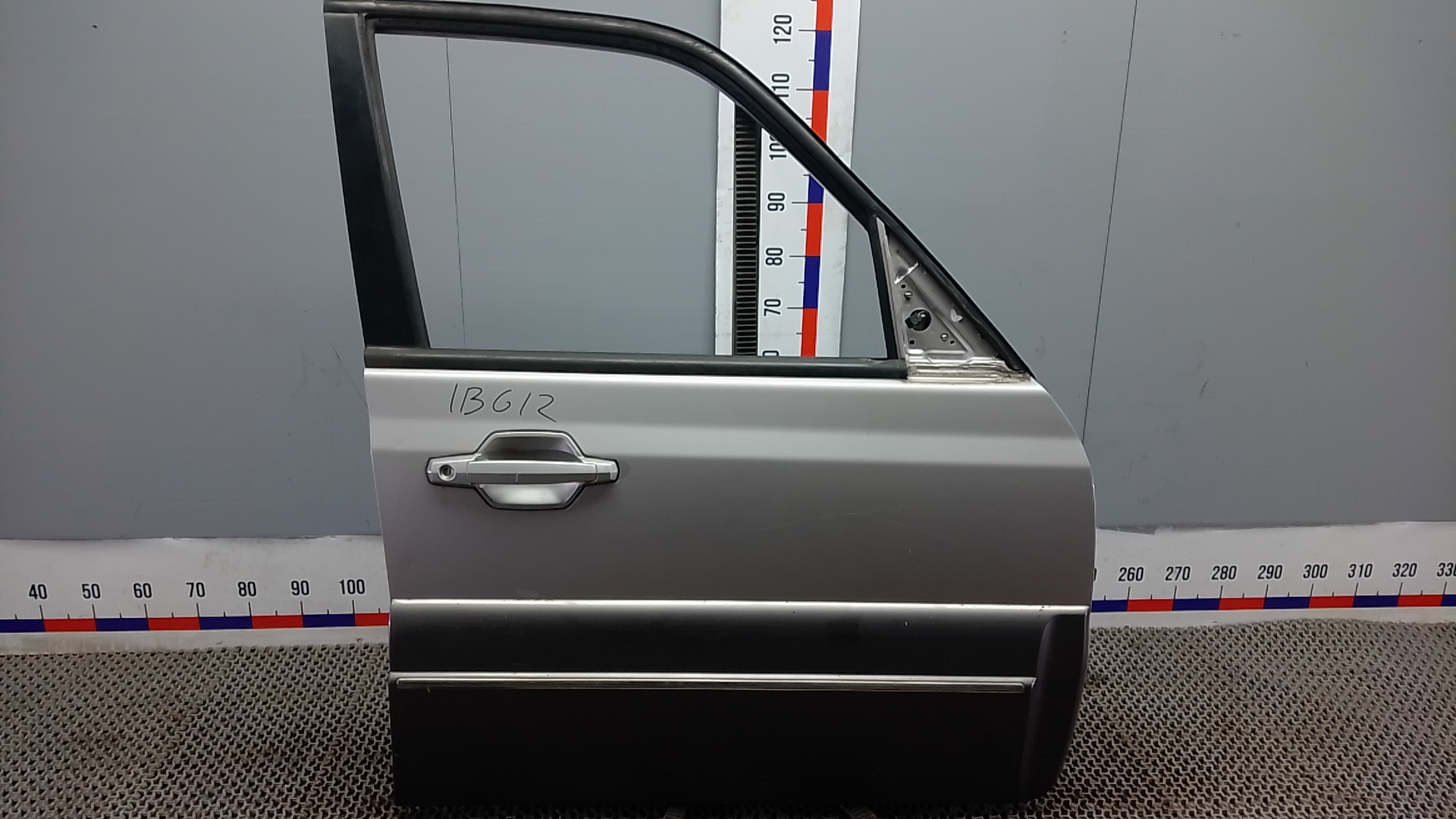 Дверь передняя правая