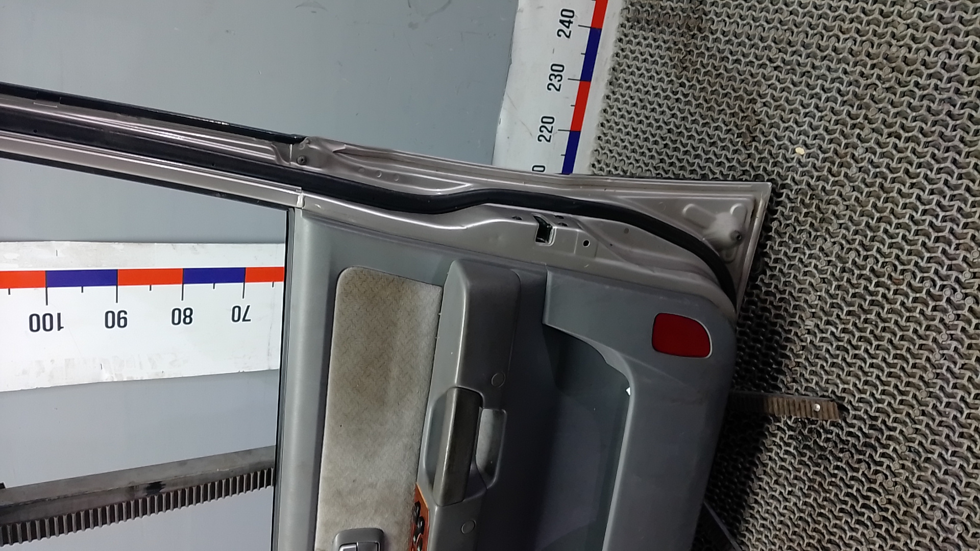 Дверь передняя правая