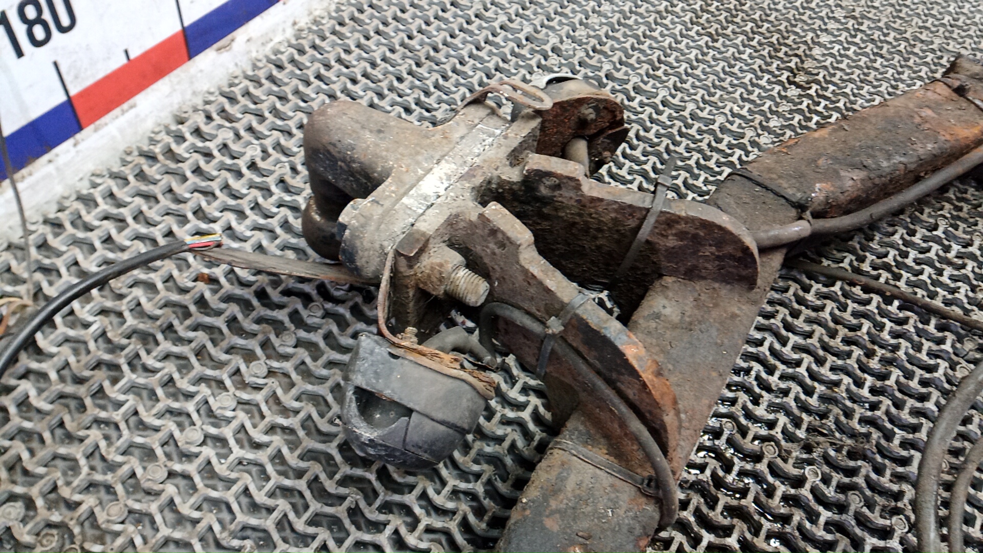 Сцепное устройство (Фаркоп)