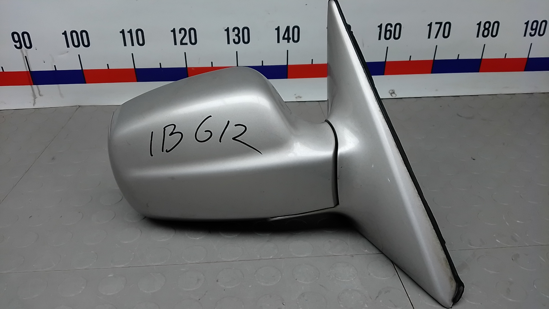 Зеркало правое электрическое