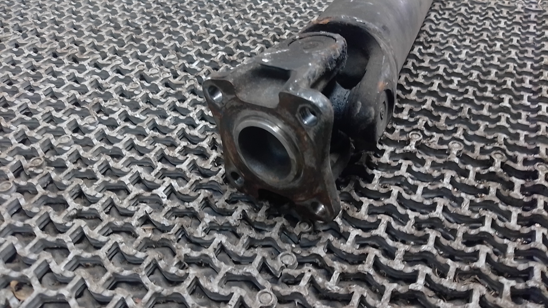 Вал карданный