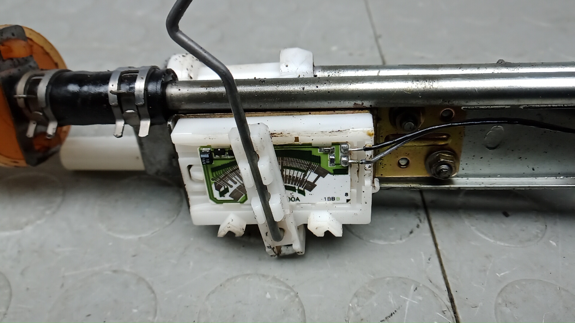 Датчик уровня топлива