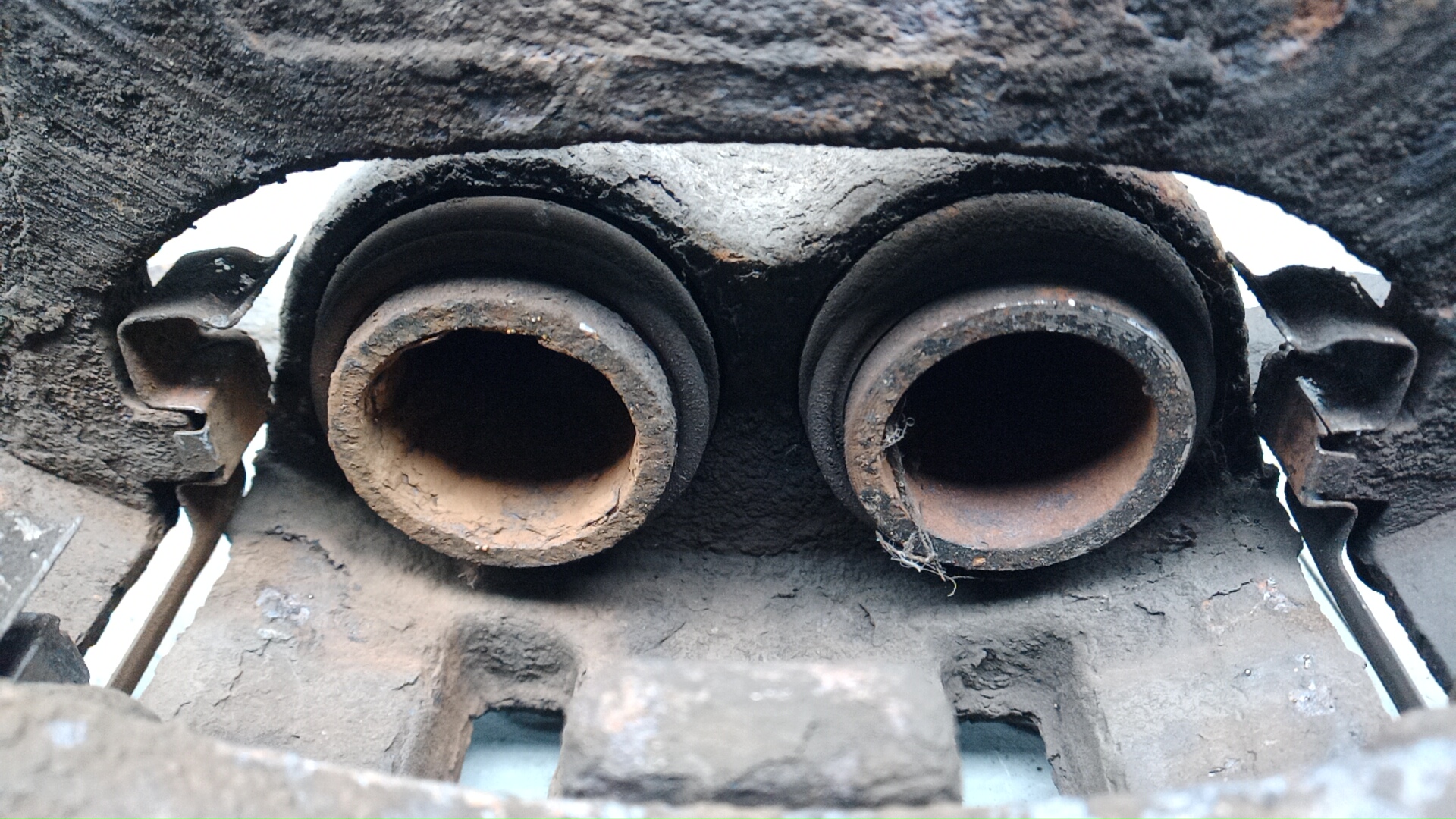 Суппорт передний правый