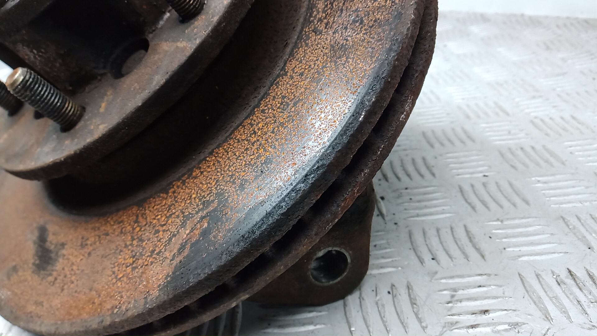 Ступица передняя