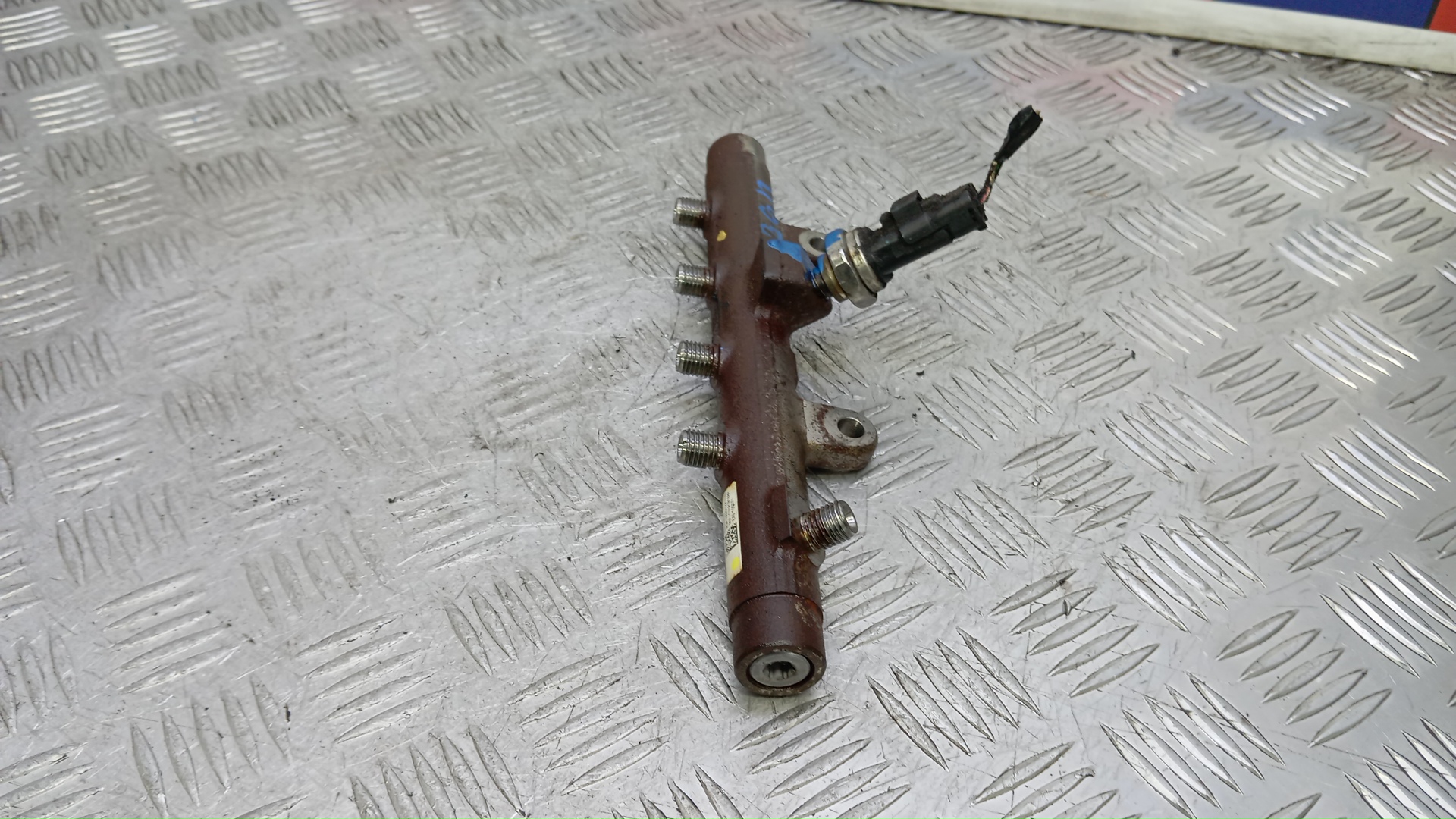 Рейка топливная (рампа)