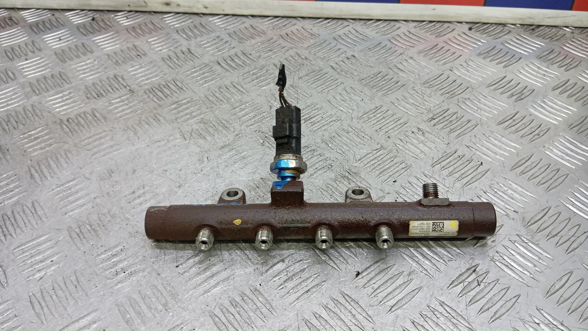 Рейка топливная (рампа)