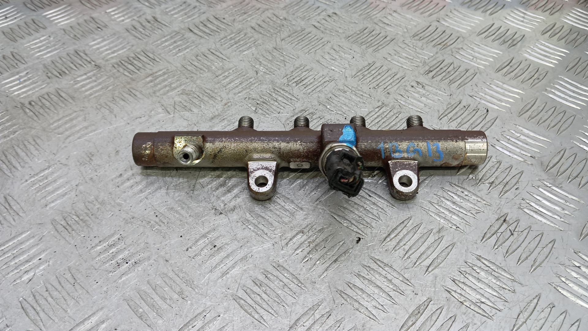 Рейка топливная (рампа)