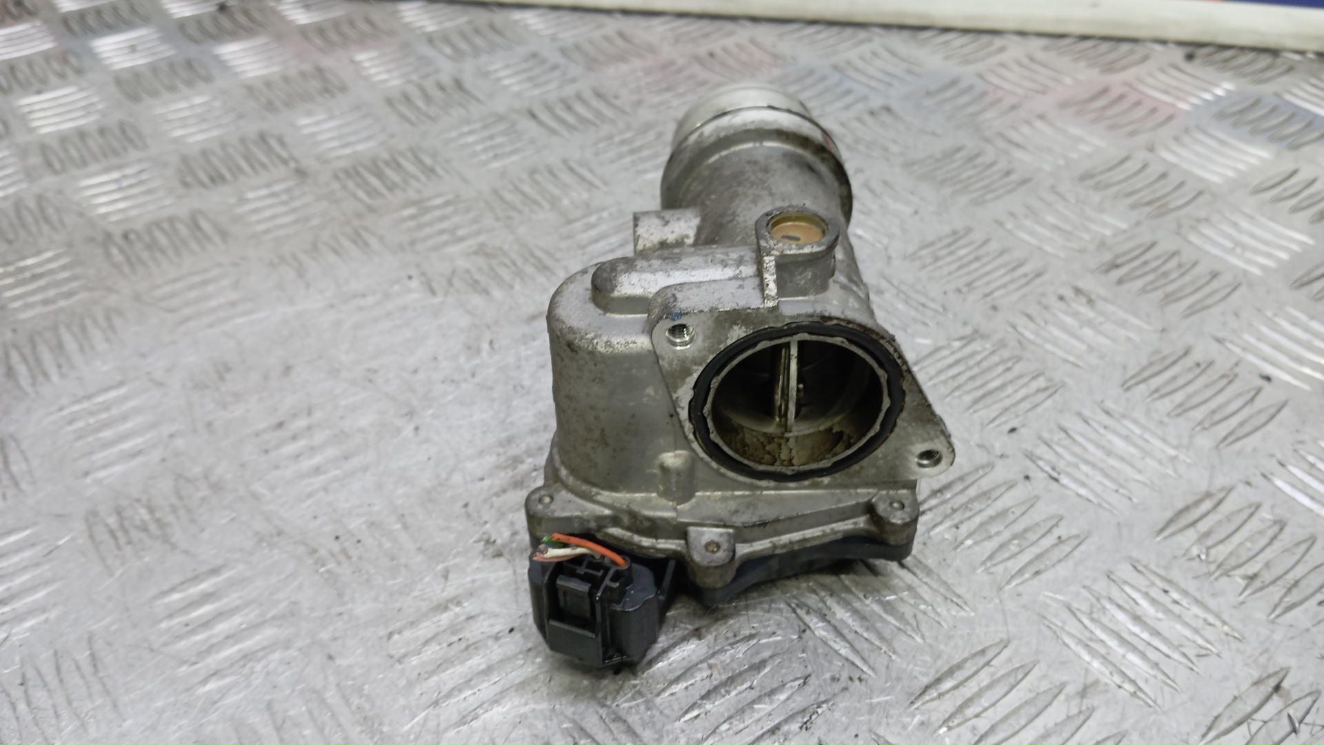 Заслонка дроссельная электрическая