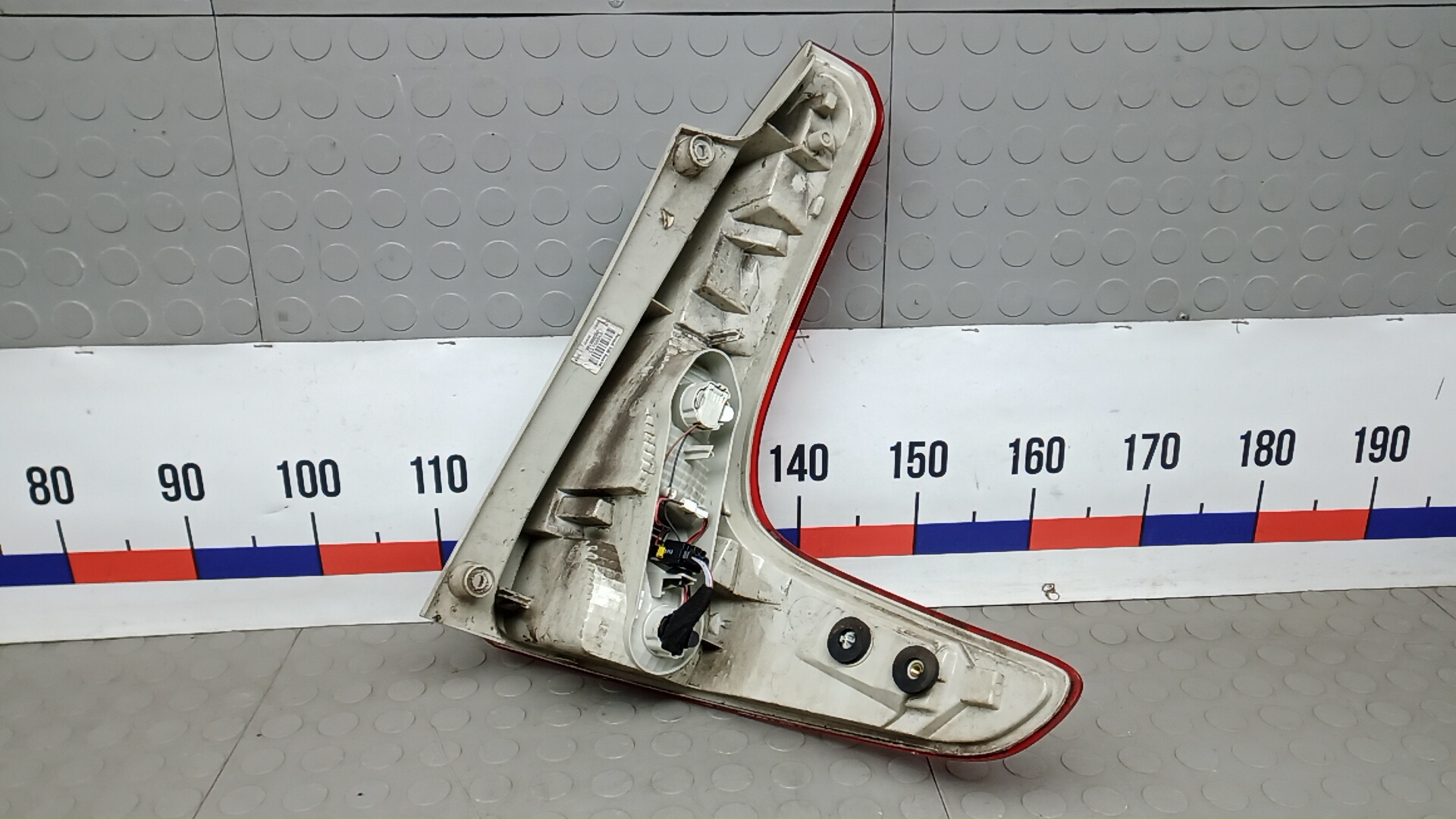 Фонарь задний левый