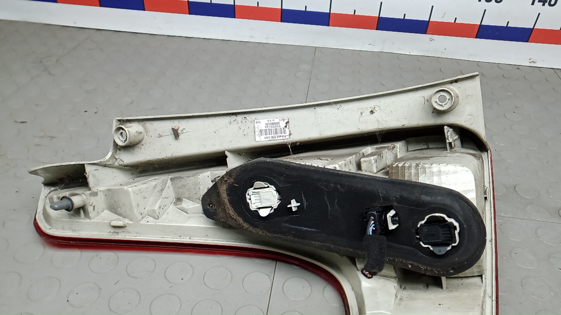 Фонарь задний правый