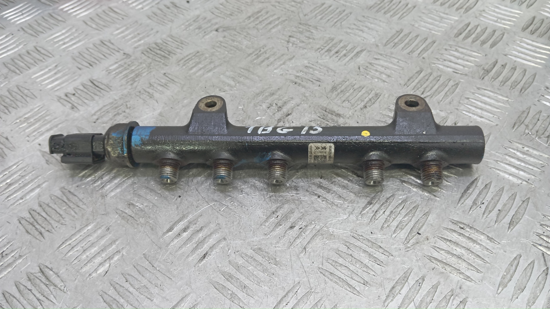 Рейка топливная (рампа)