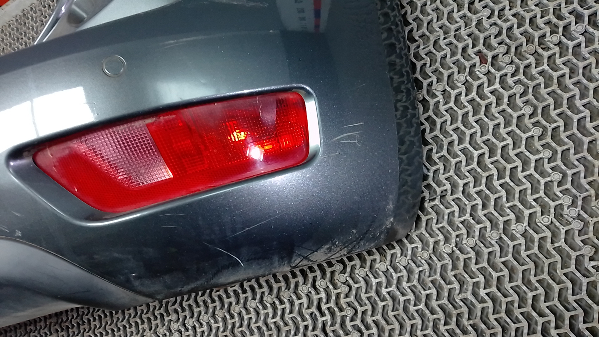 Бампер задний