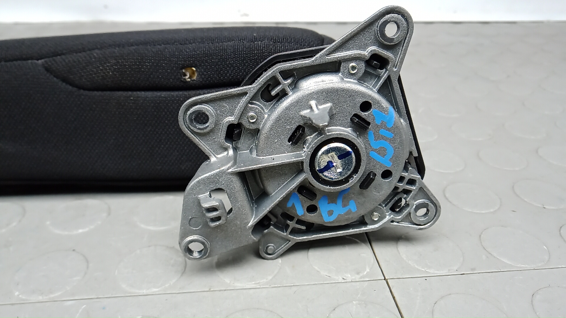 Подлокотник