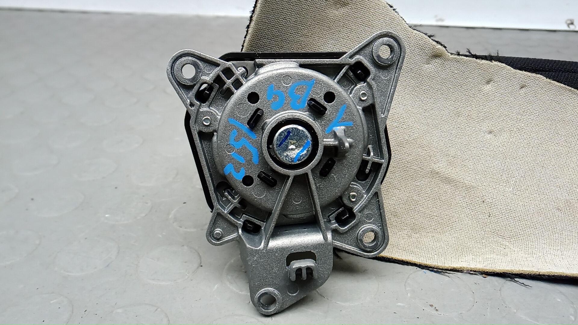 Подлокотник