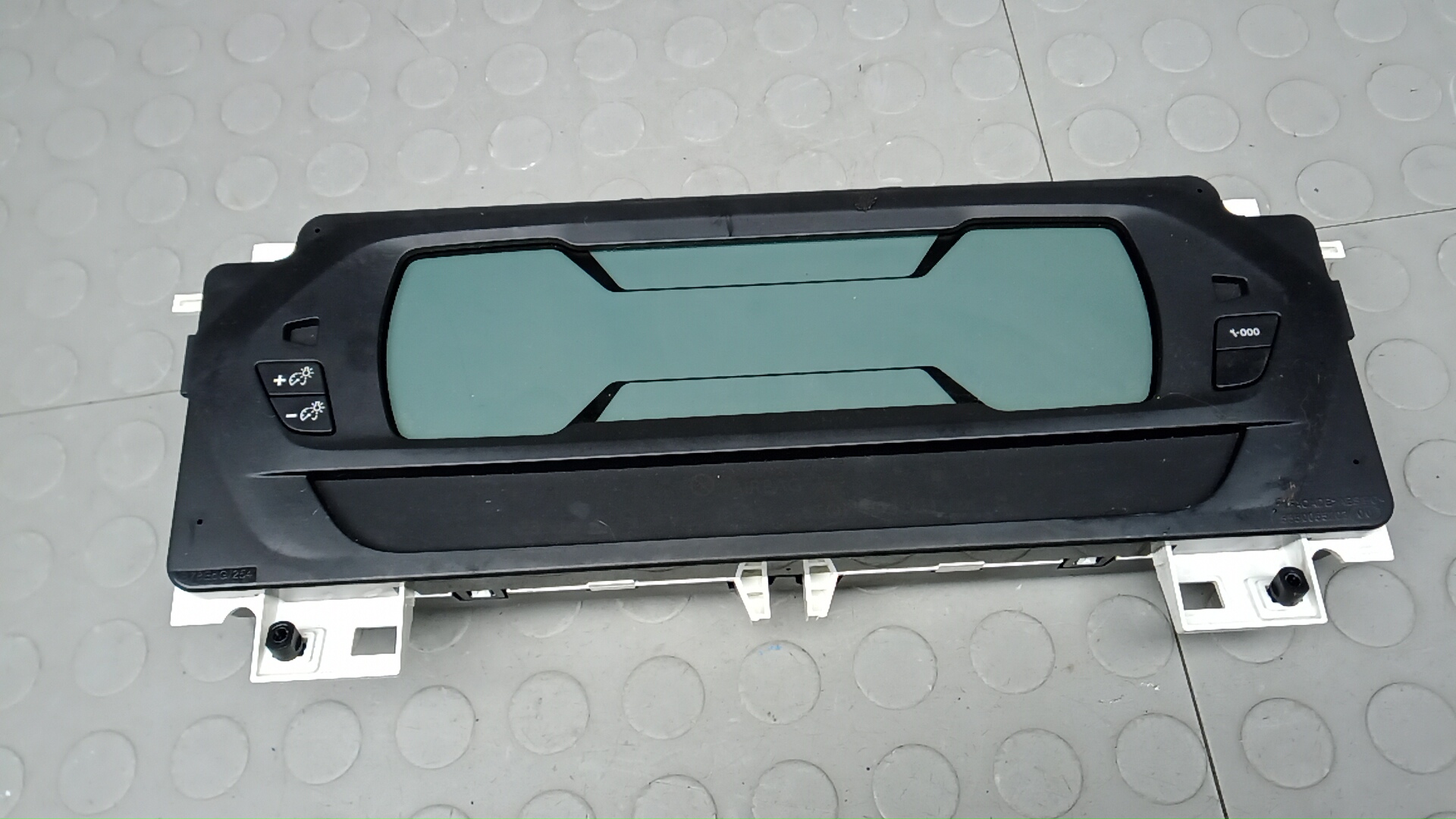 Панель приборов