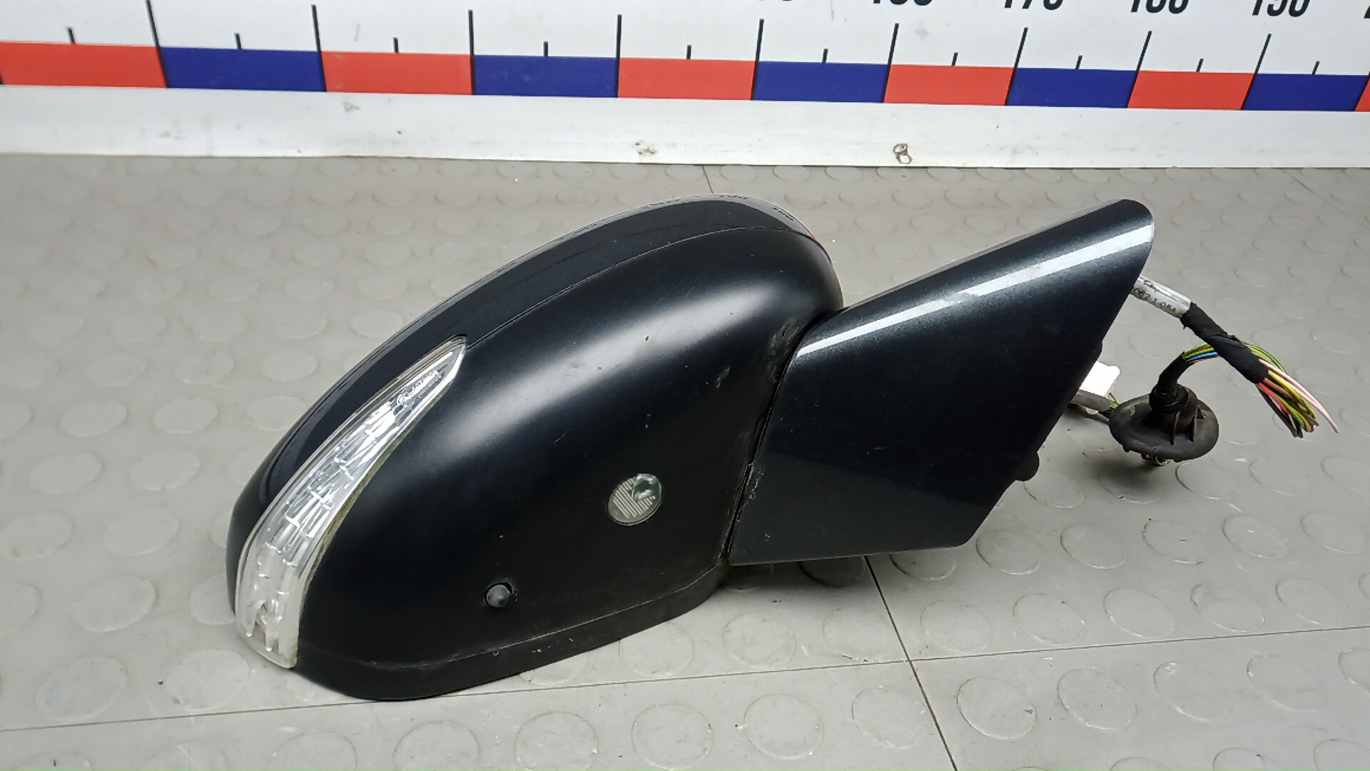 Зеркало правое электрическое