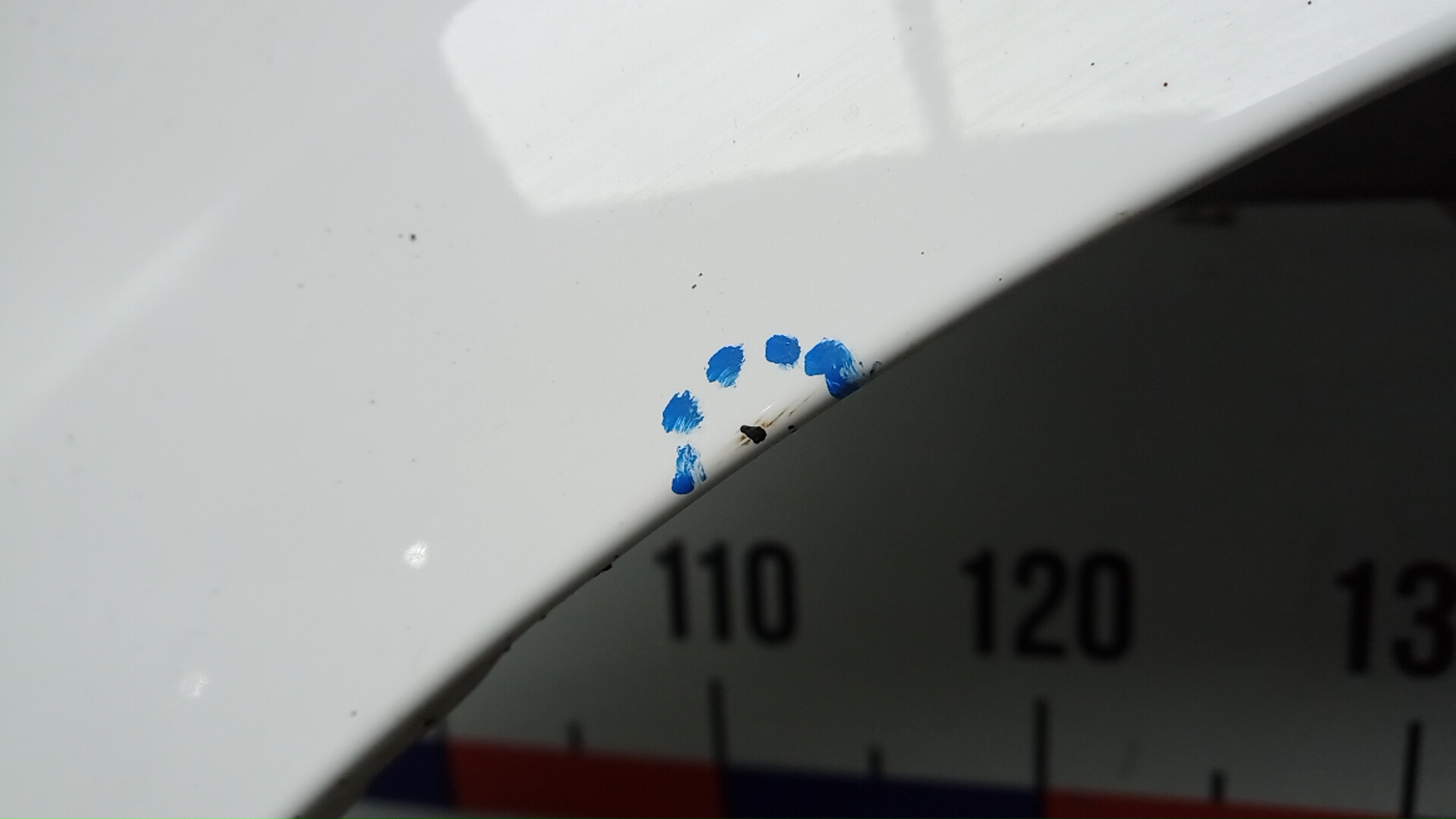 Крыло переднее левое