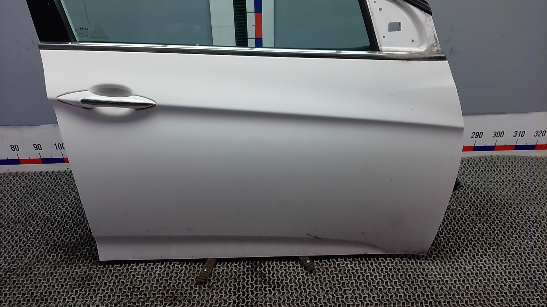 Дверь передняя правая