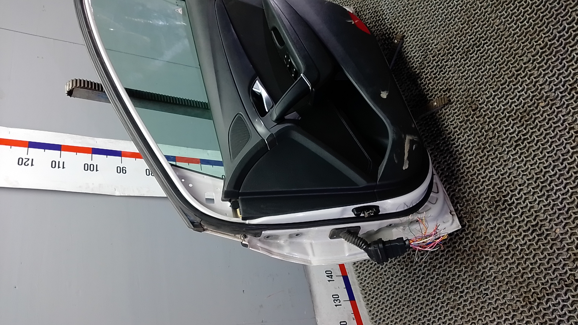 Дверь передняя правая