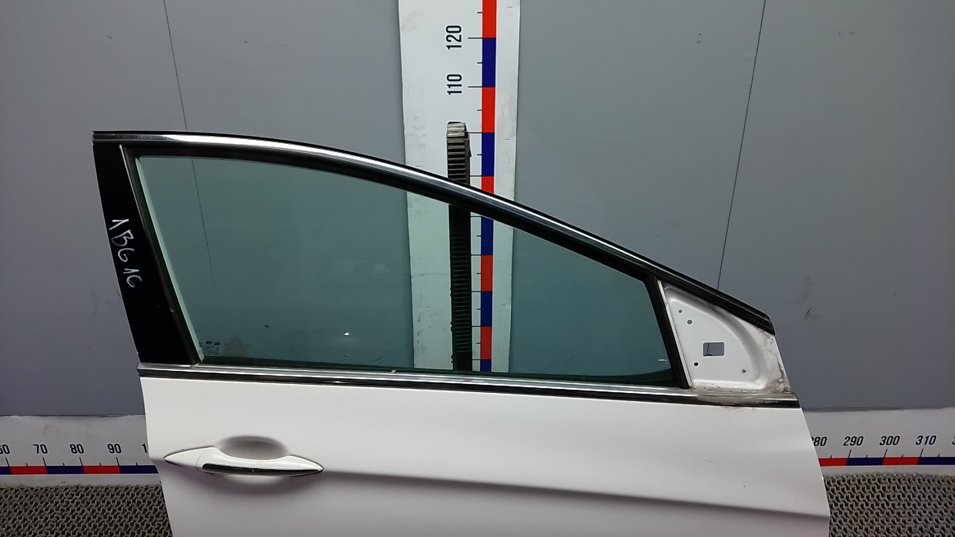 Дверь передняя правая