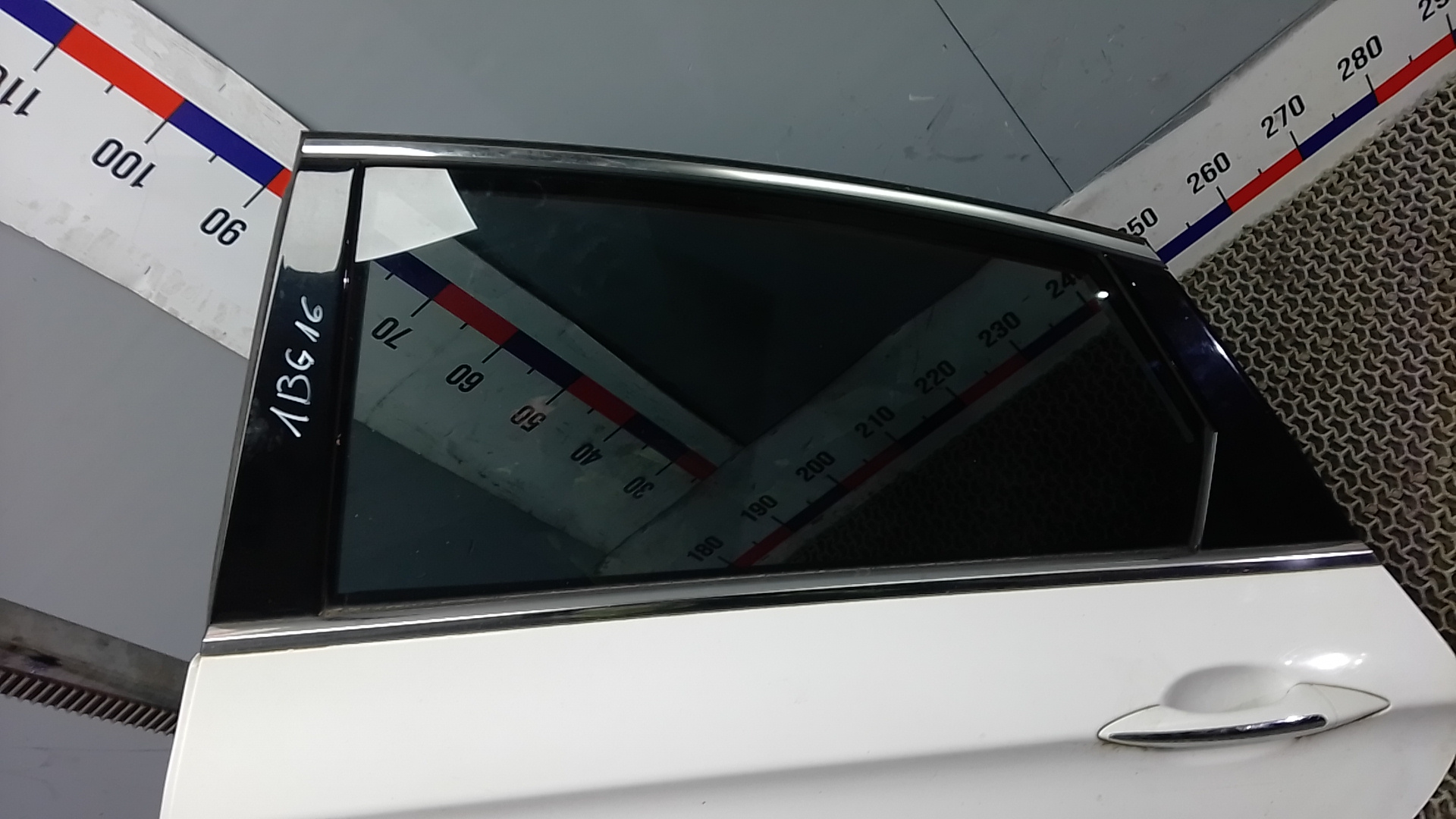 Дверь задняя левая