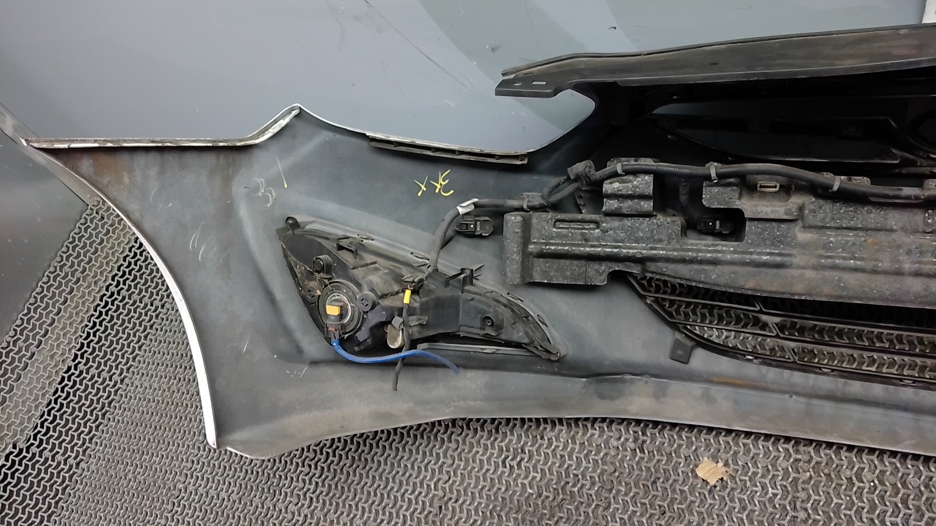 Бампер передний