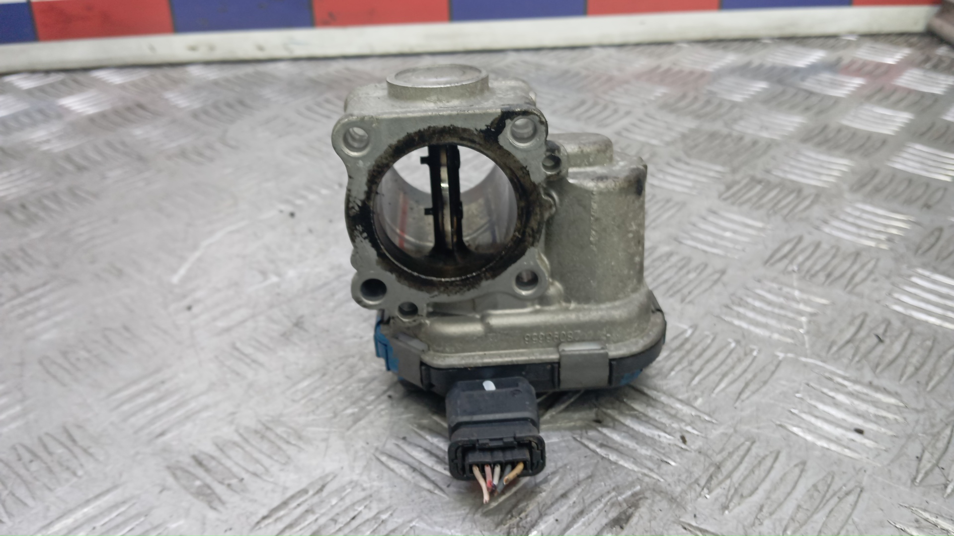 Заслонка дроссельная электрическая