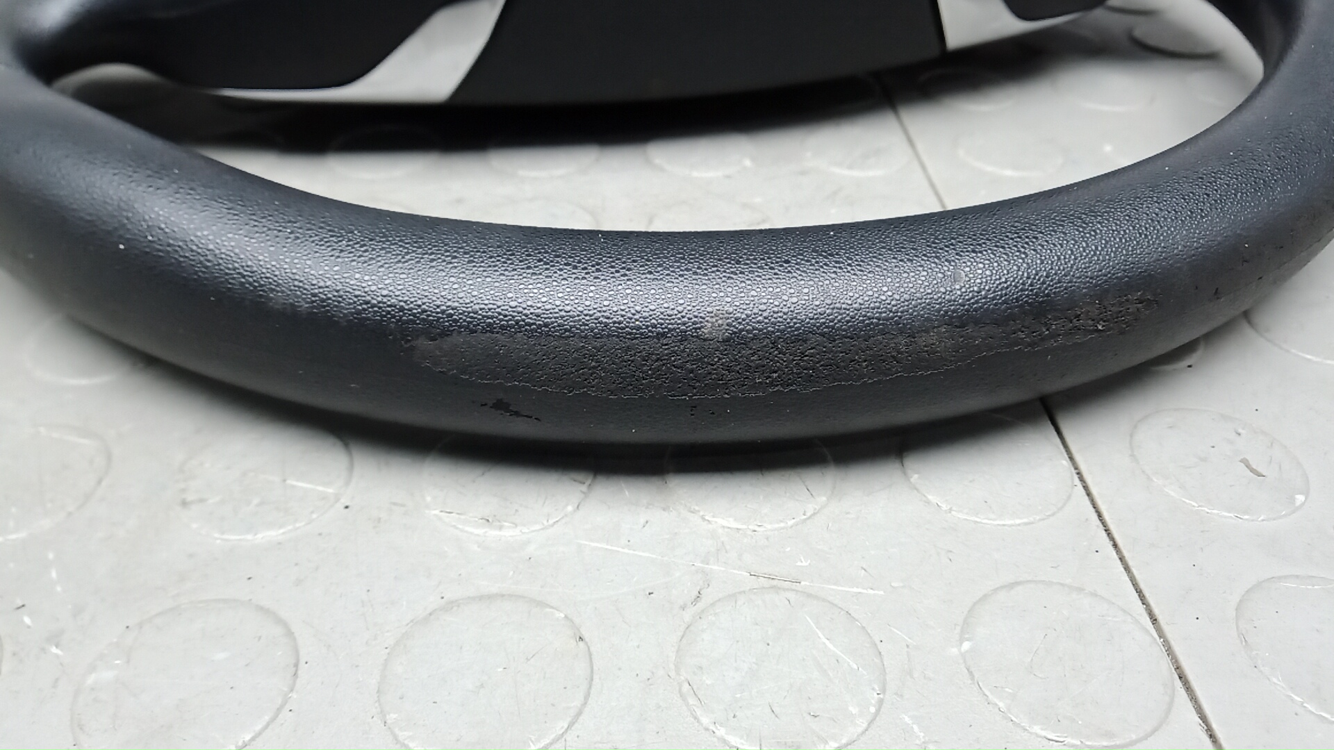 Рулевое колесо (руль)