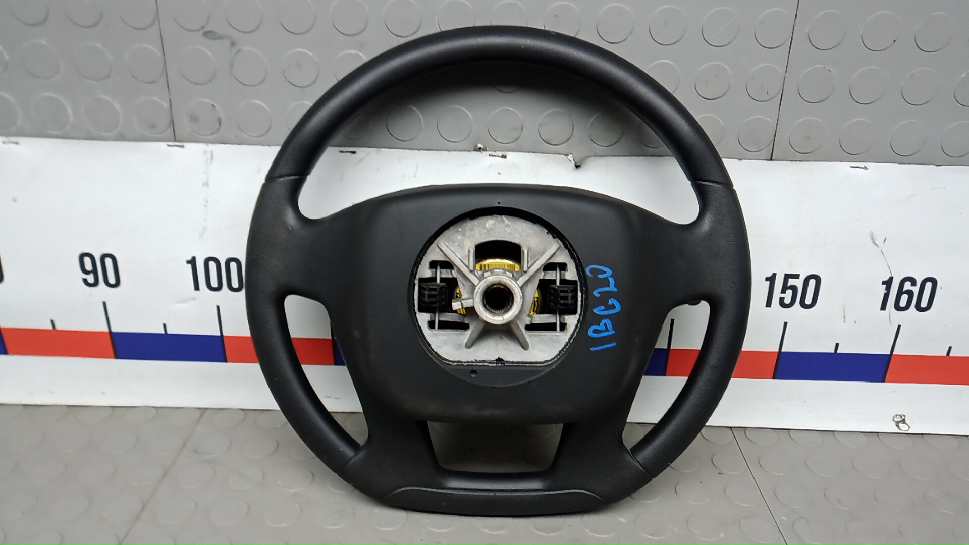 Рулевое колесо (руль)