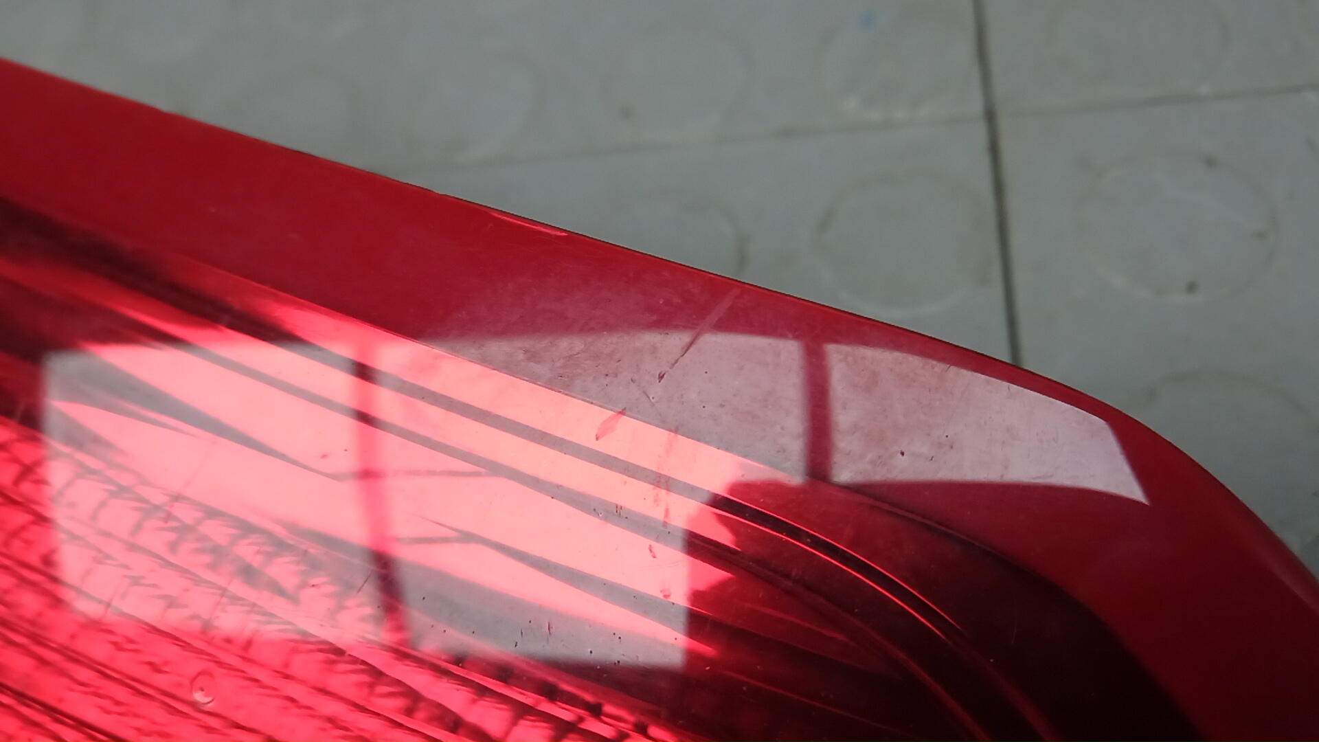 Фонарь задний внутренний левый