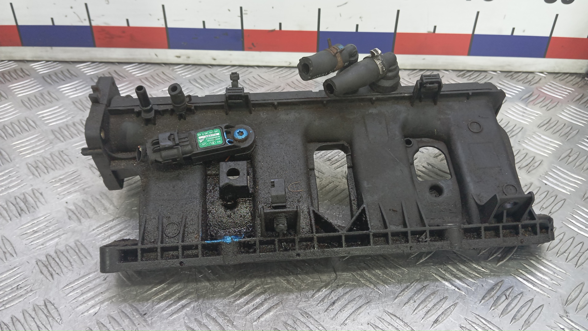 Коллектор впускной