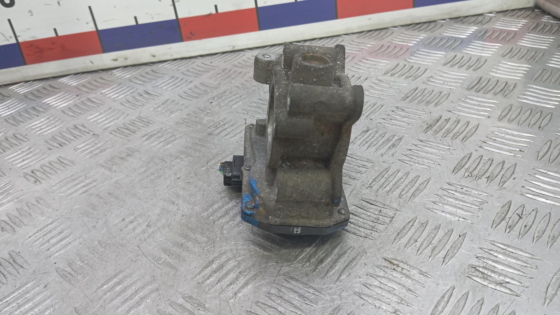 Заслонка дроссельная электрическая