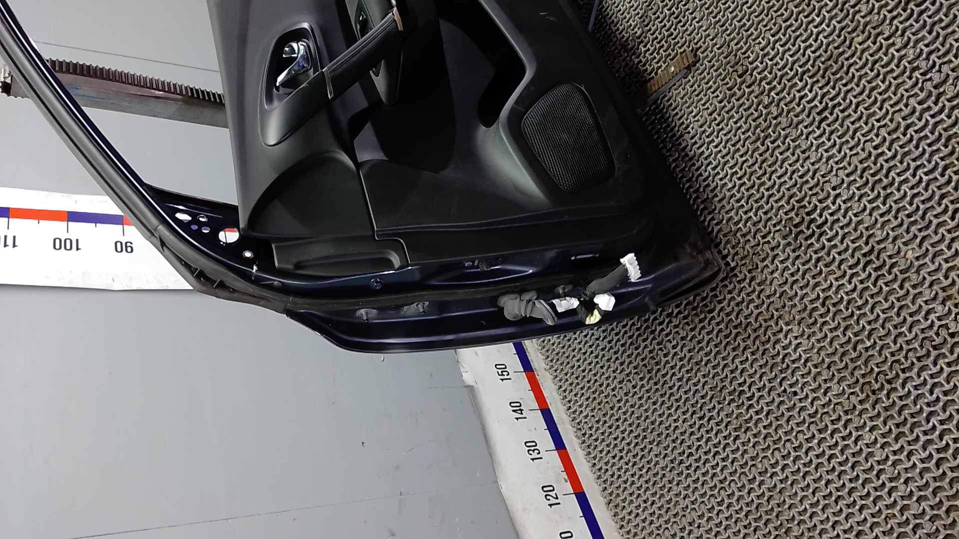 Дверь передняя правая