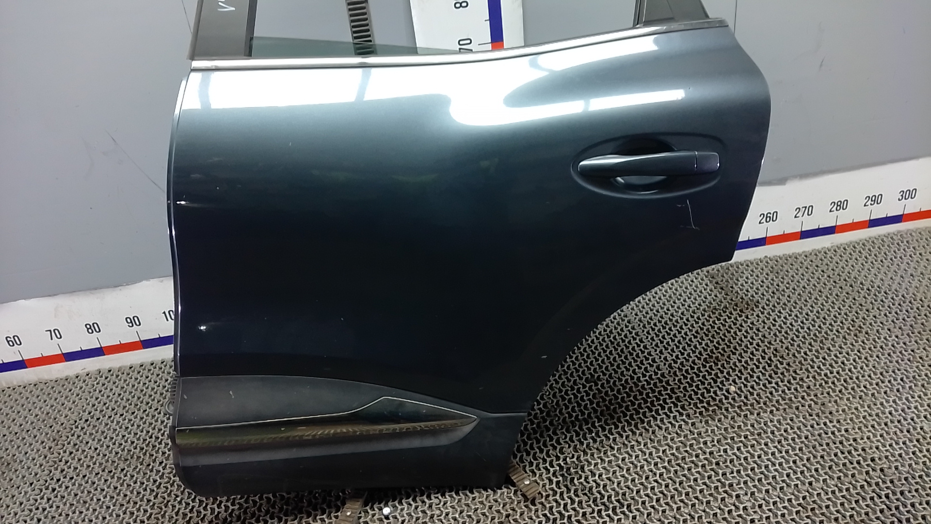 Дверь задняя левая