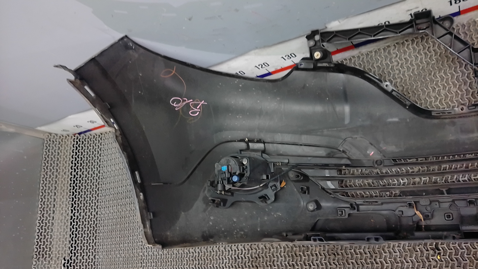 Бампер передний