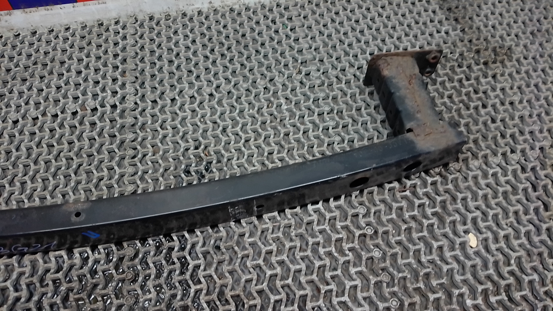 Кронштейн усилителя переднего бампера