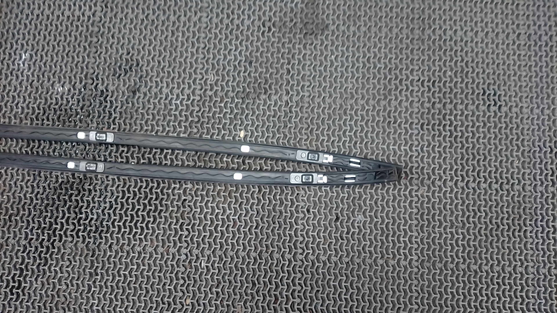 Рейлинги (релинг) к-кт (планки на крышу)