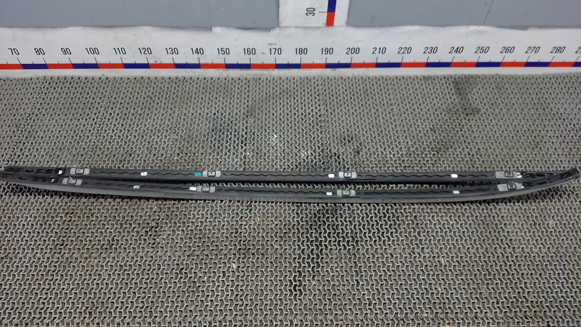 Рейлинги (релинг) к-кт (планки на крышу)