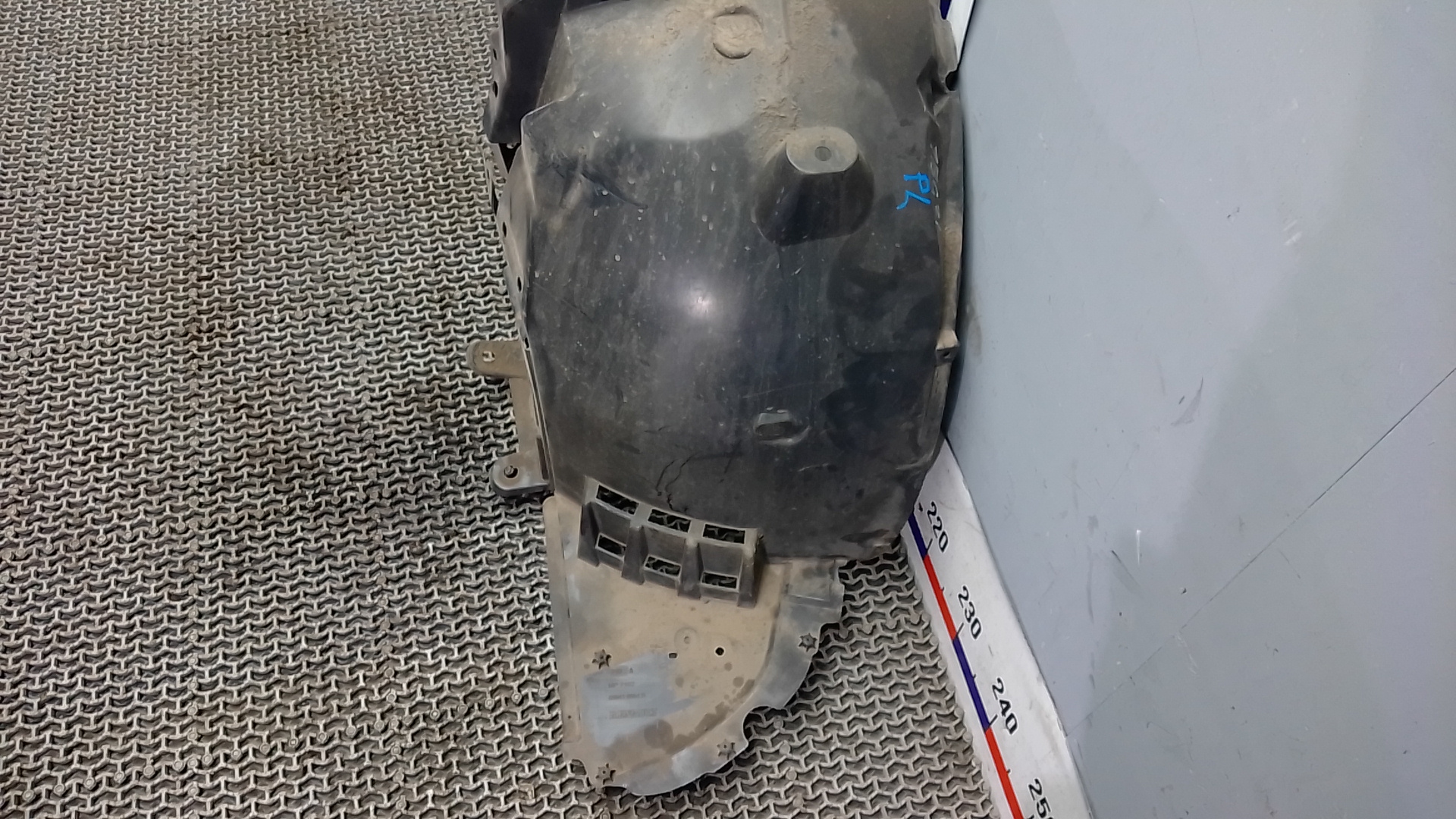 Локер передний левый