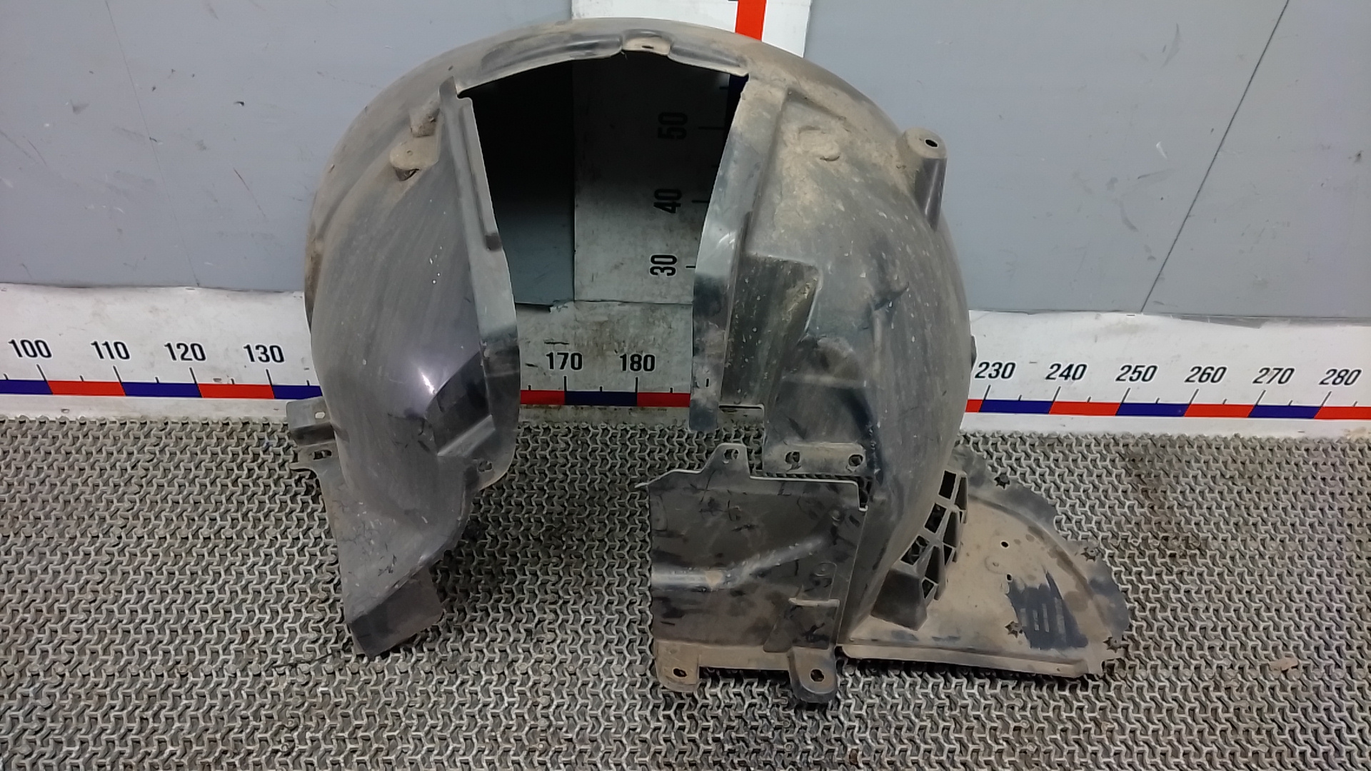 Локер передний левый