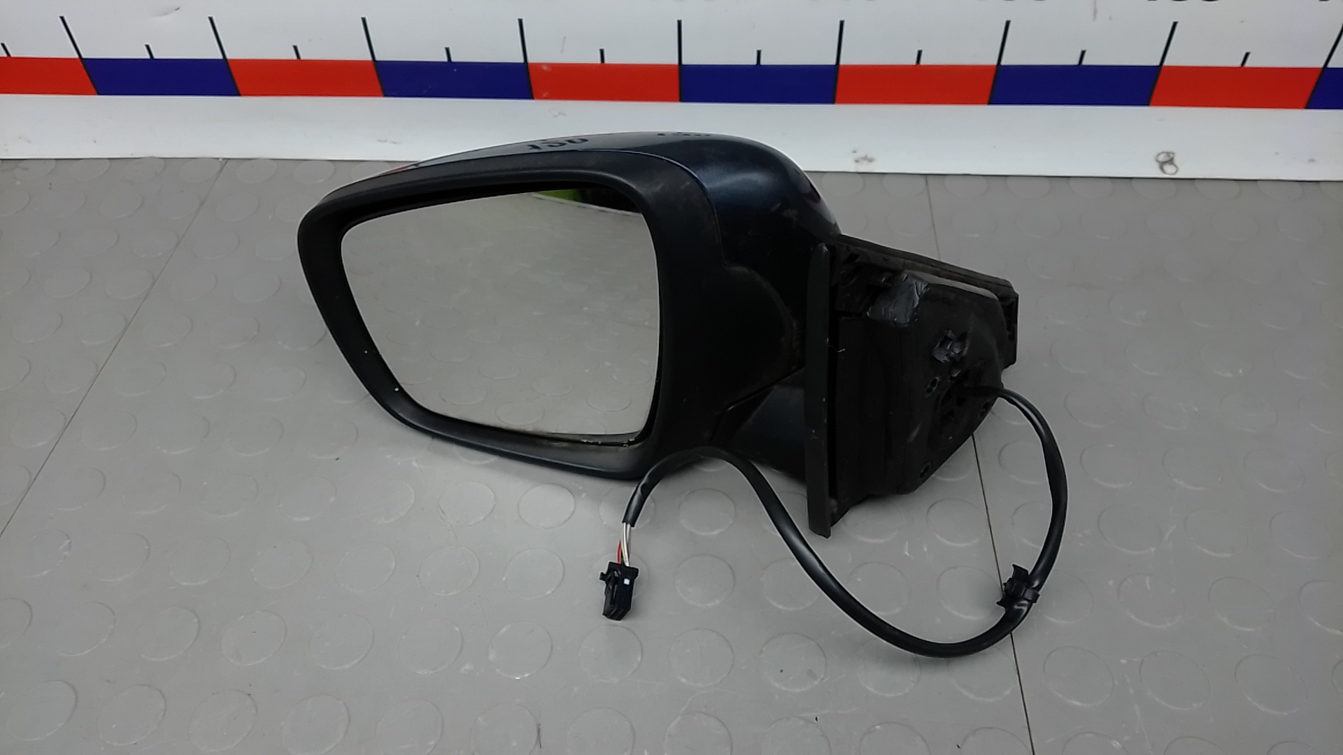 Зеркало левое электрическое