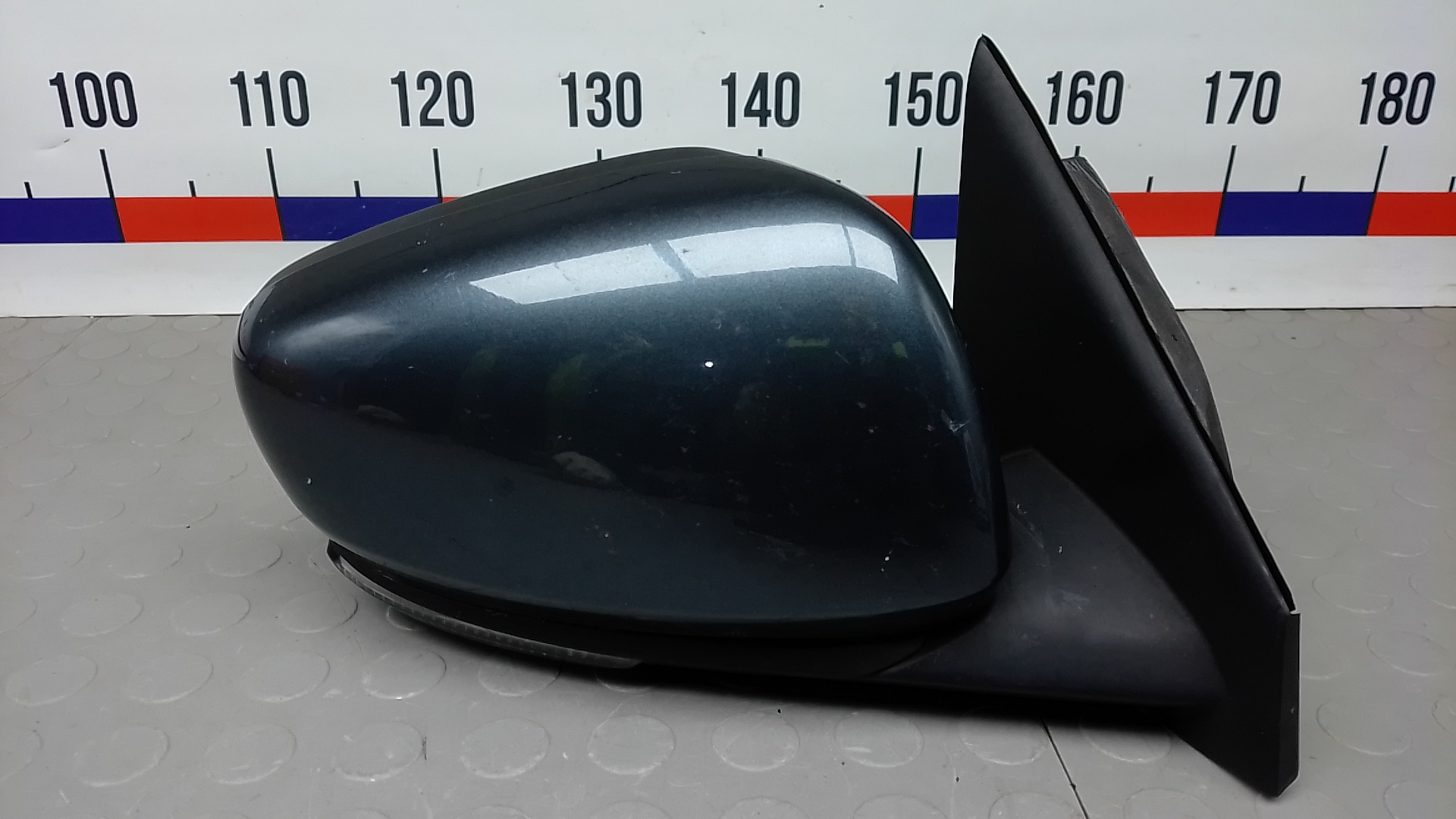 Зеркало правое электрическое