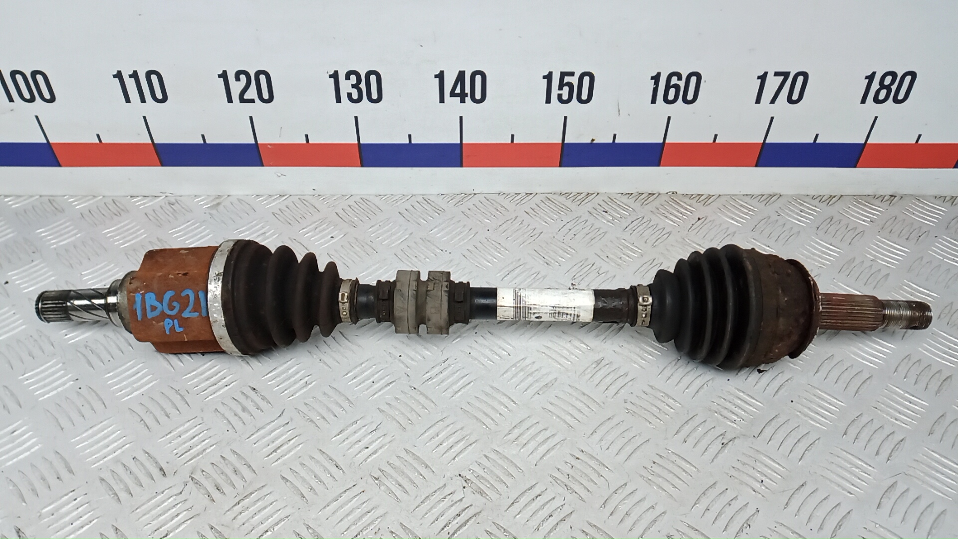 Полуось передняя левая