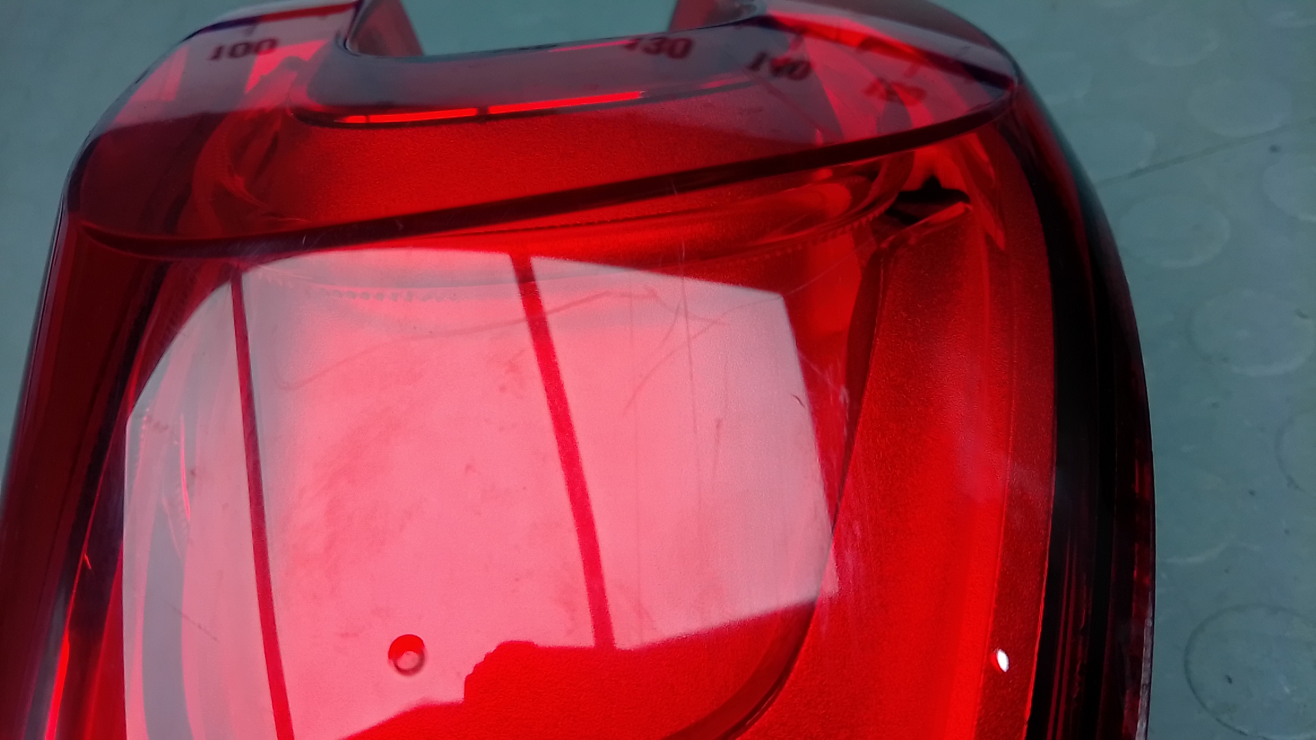 Фонарь задний левый