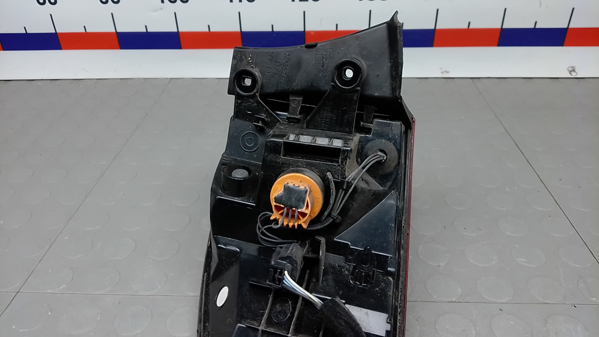 Фонарь задний левый