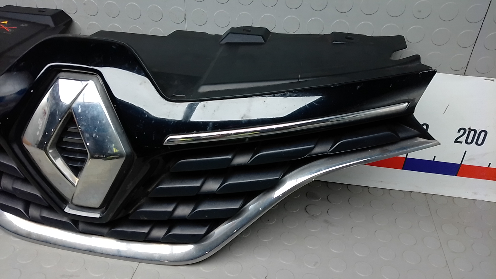 Решетка радиатора