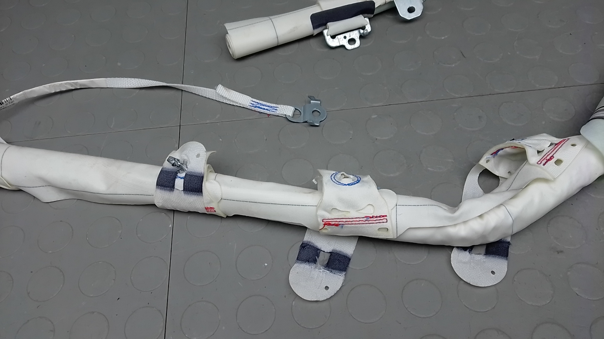 Подушка безопасности боковая (шторка)